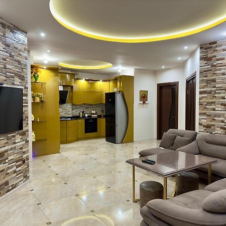 Grand Home 巴统 外观 照片